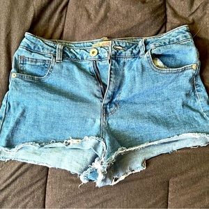 Highway Jean Shorts size 9 in Juniors